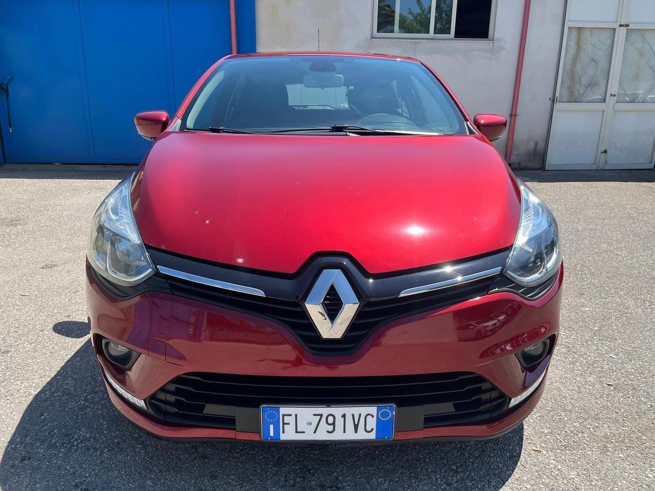 Renault clio 5P-900 tce-full-km 75000-2017