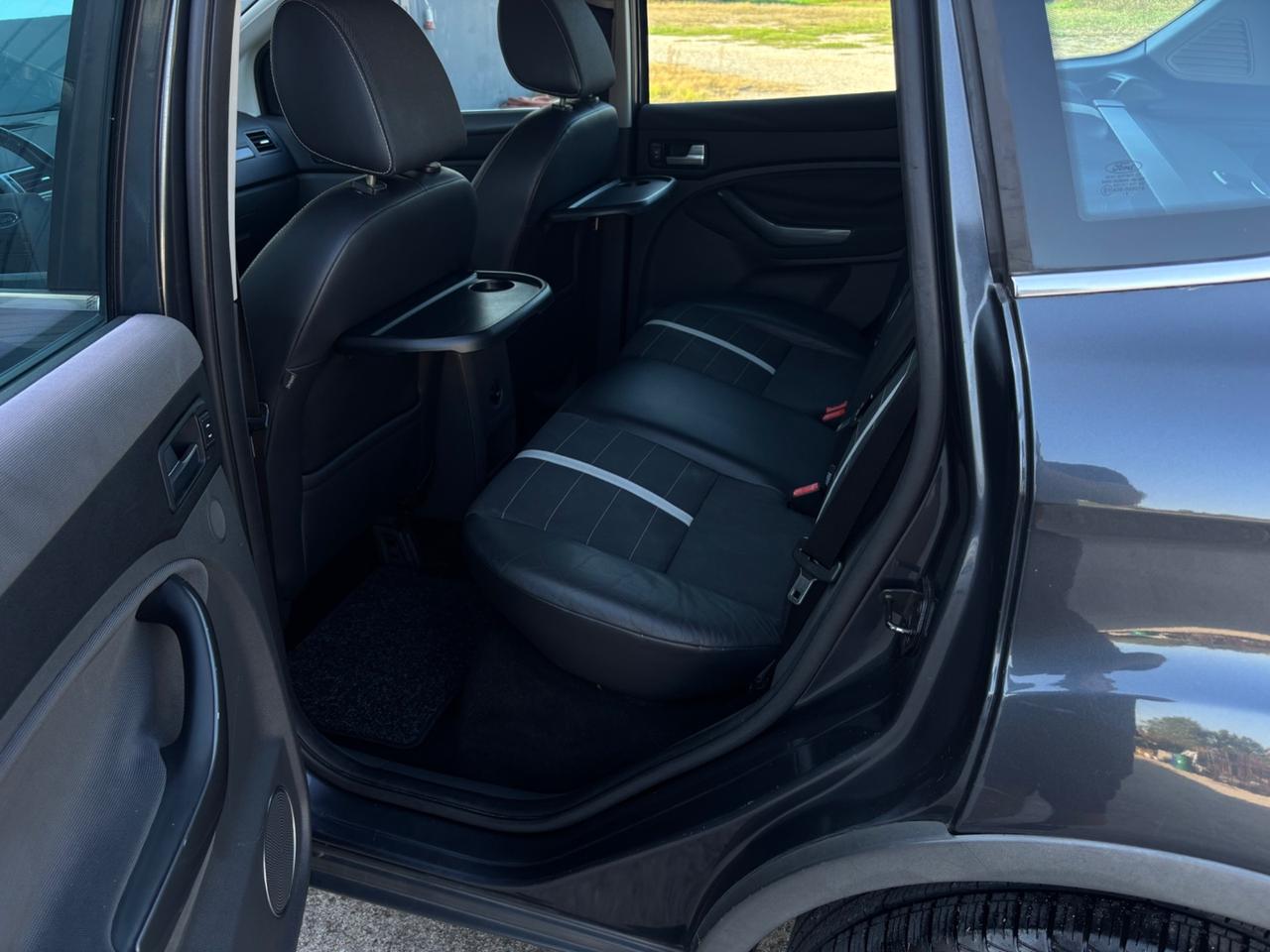 Ford Kuga 2.0 TDCi 4x4. Garanzia. Neopatentati