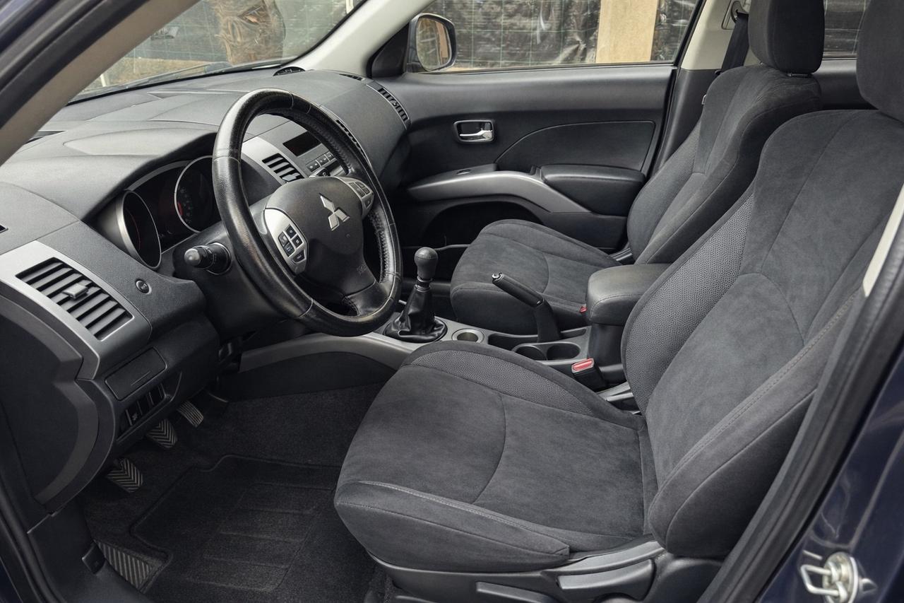 Mitsubishi Outlander 2.0 DI-D Intense DPF