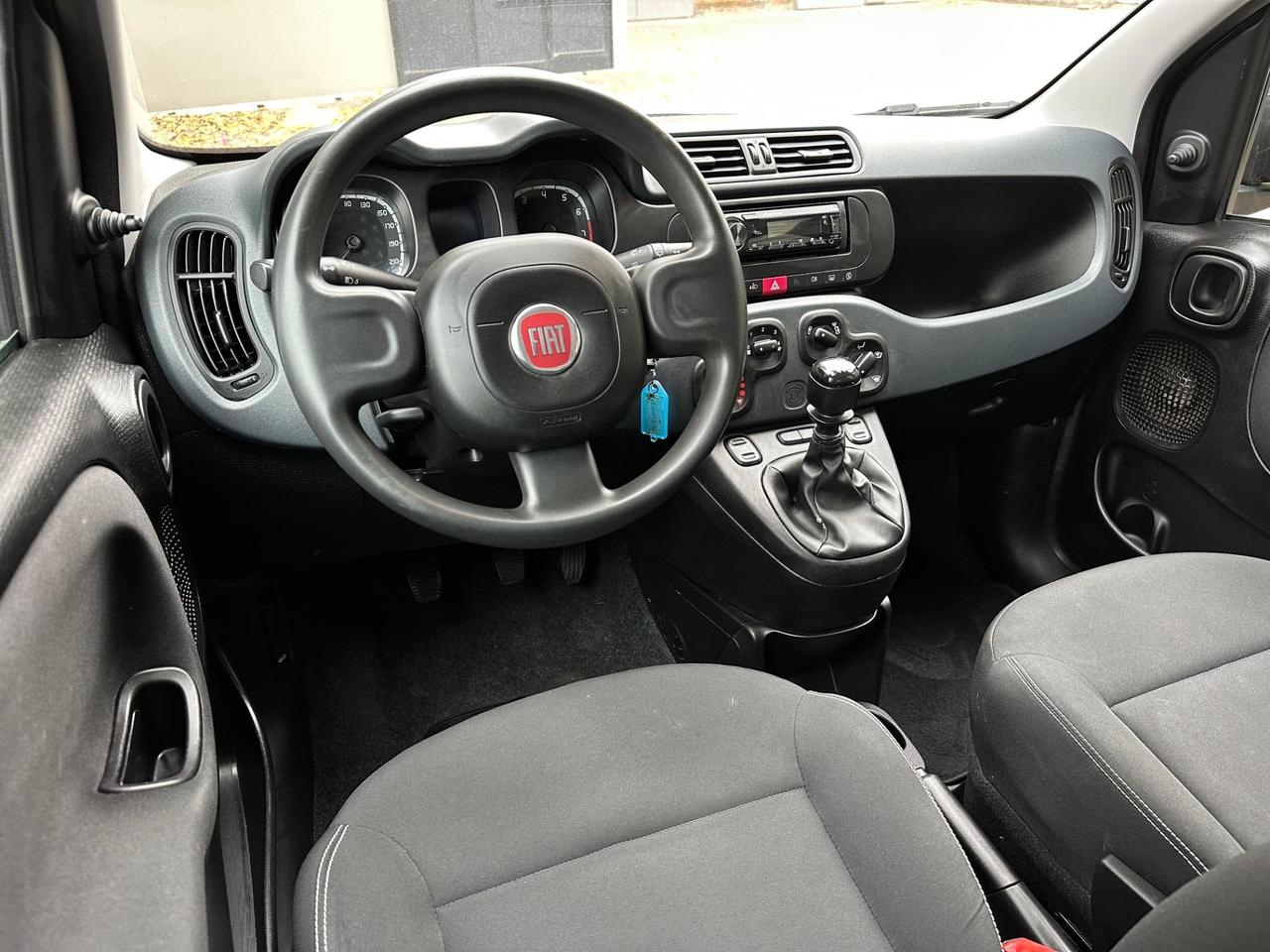 Fiat Panda 1.0 FireFly S&S Hybrid Garmin