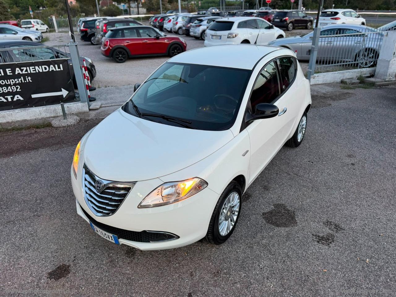 LANCIA Ypsilon 0.9 T.Air 85CV 5p. Met.Ec. Gold