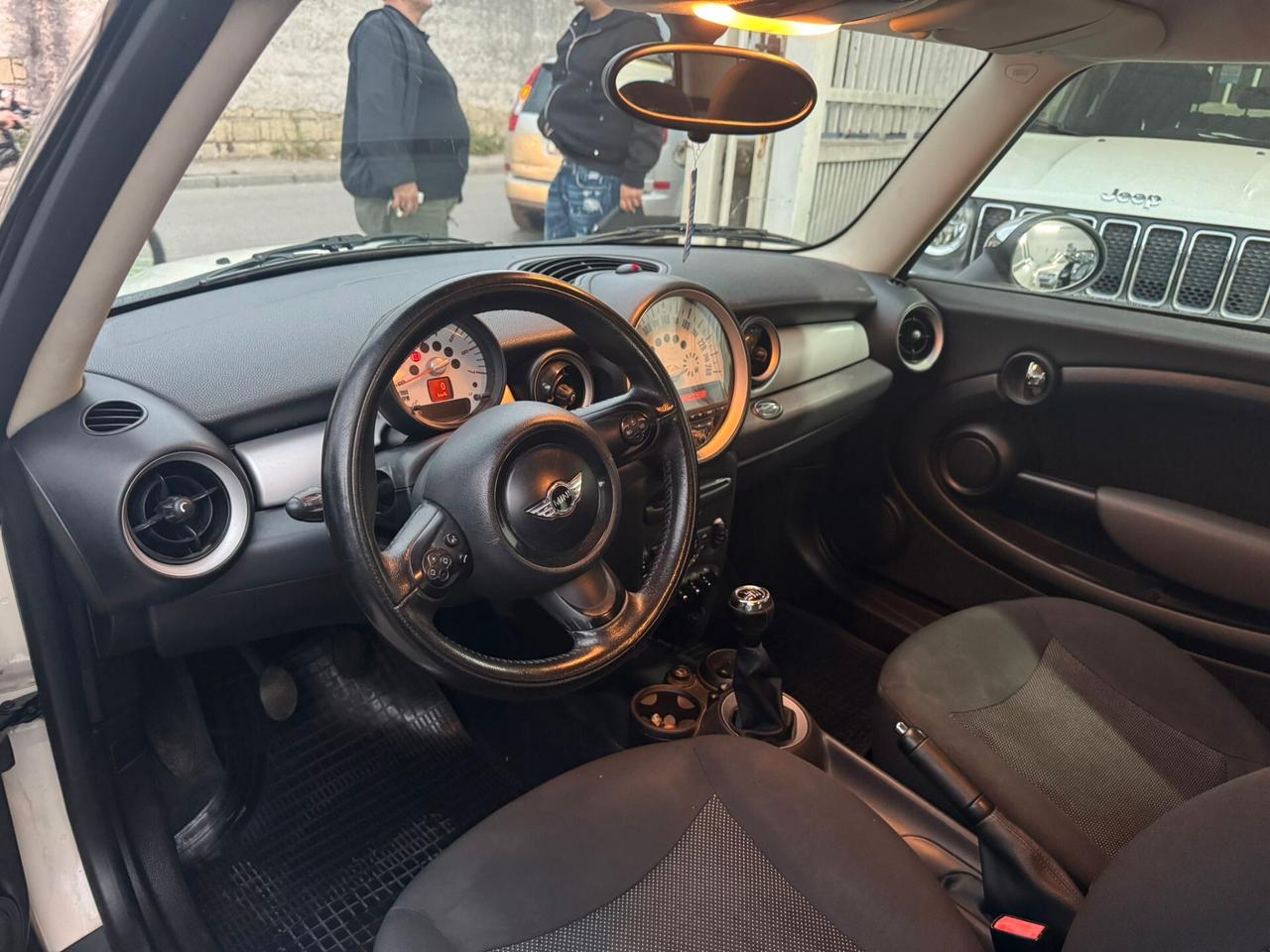 MINI COOPER CLUBMAN ONE D 2011