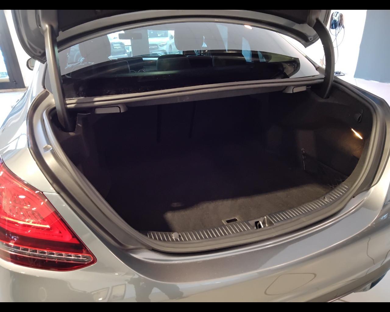 Mercedes-Benz Classe C-W205 2018 Berlina - C 220 d Sport Plus 4matic auto