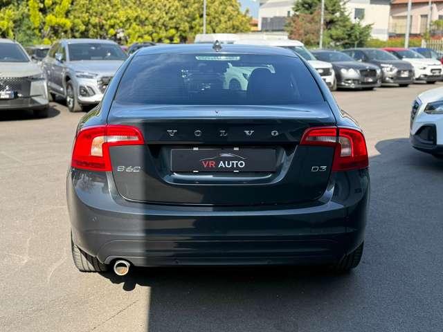 Volvo S60 AUTOM. 2.0 D3 Momentum geartronic / tagliando con pastiglie freni nuovo / garanzia 12 mesi nazionale