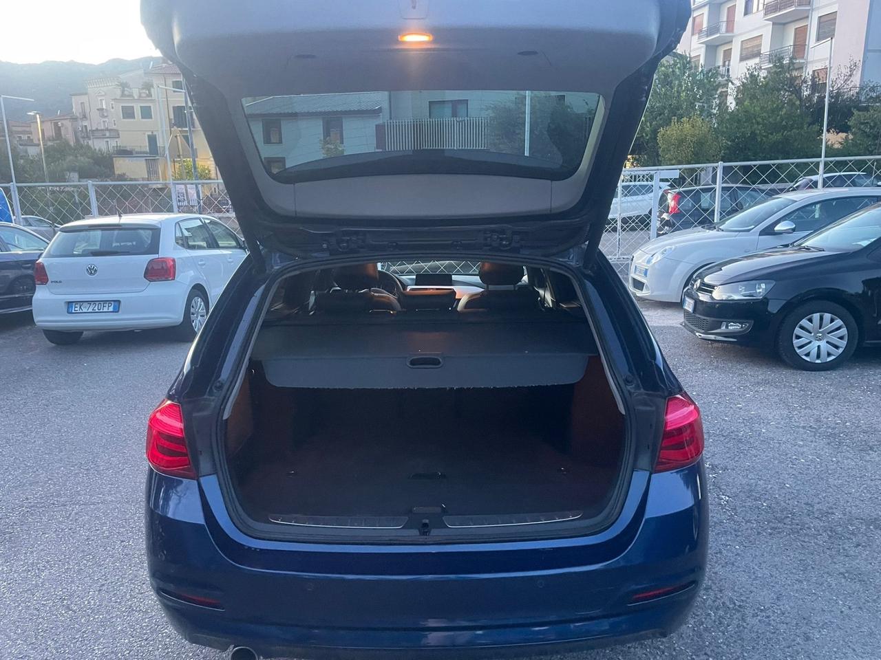 Bmw 318 318d Touring Business Advantage aut.