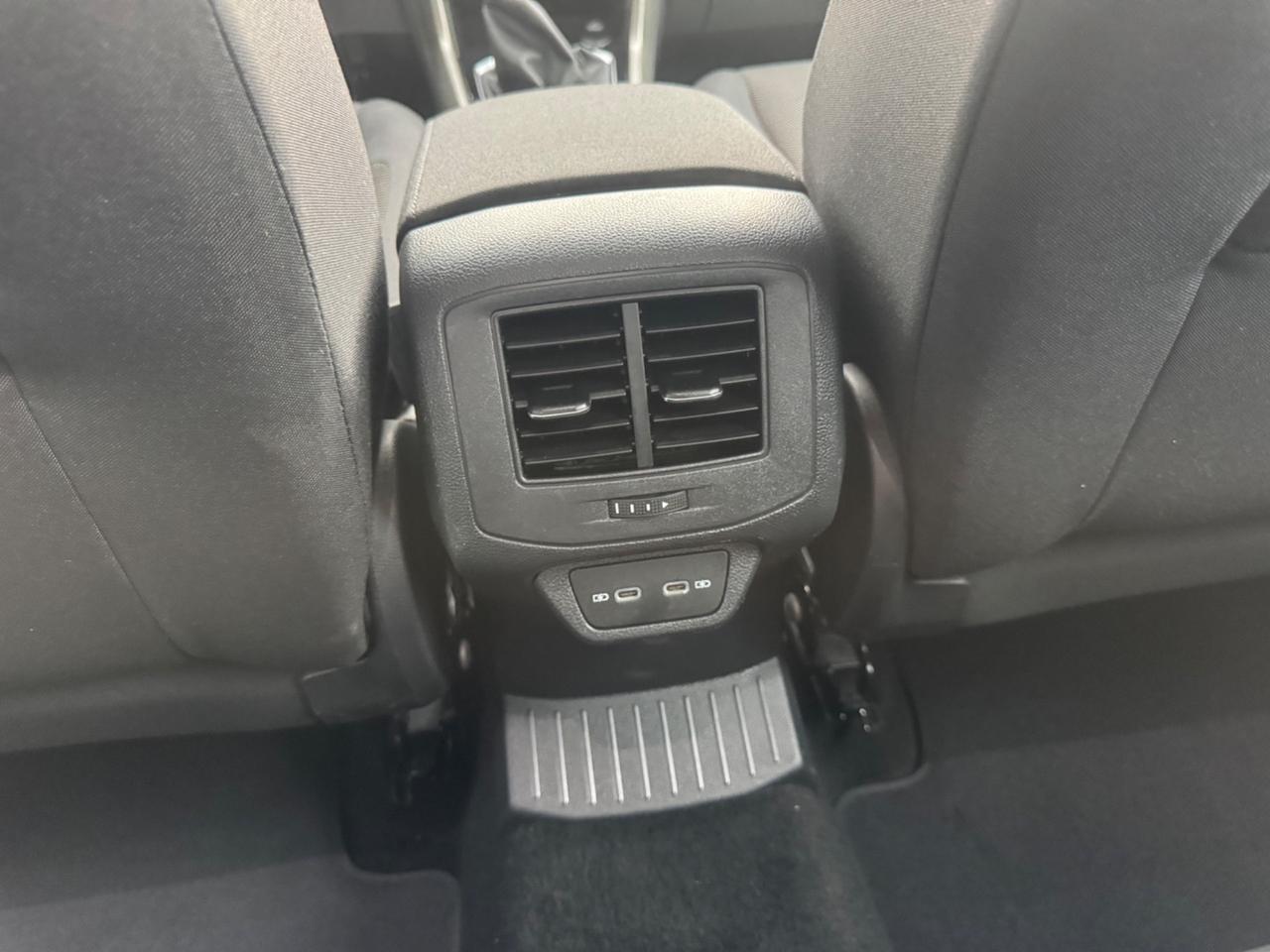 Volkswagen T-Roc 1.0 TSI Business BlueMotion Technology
