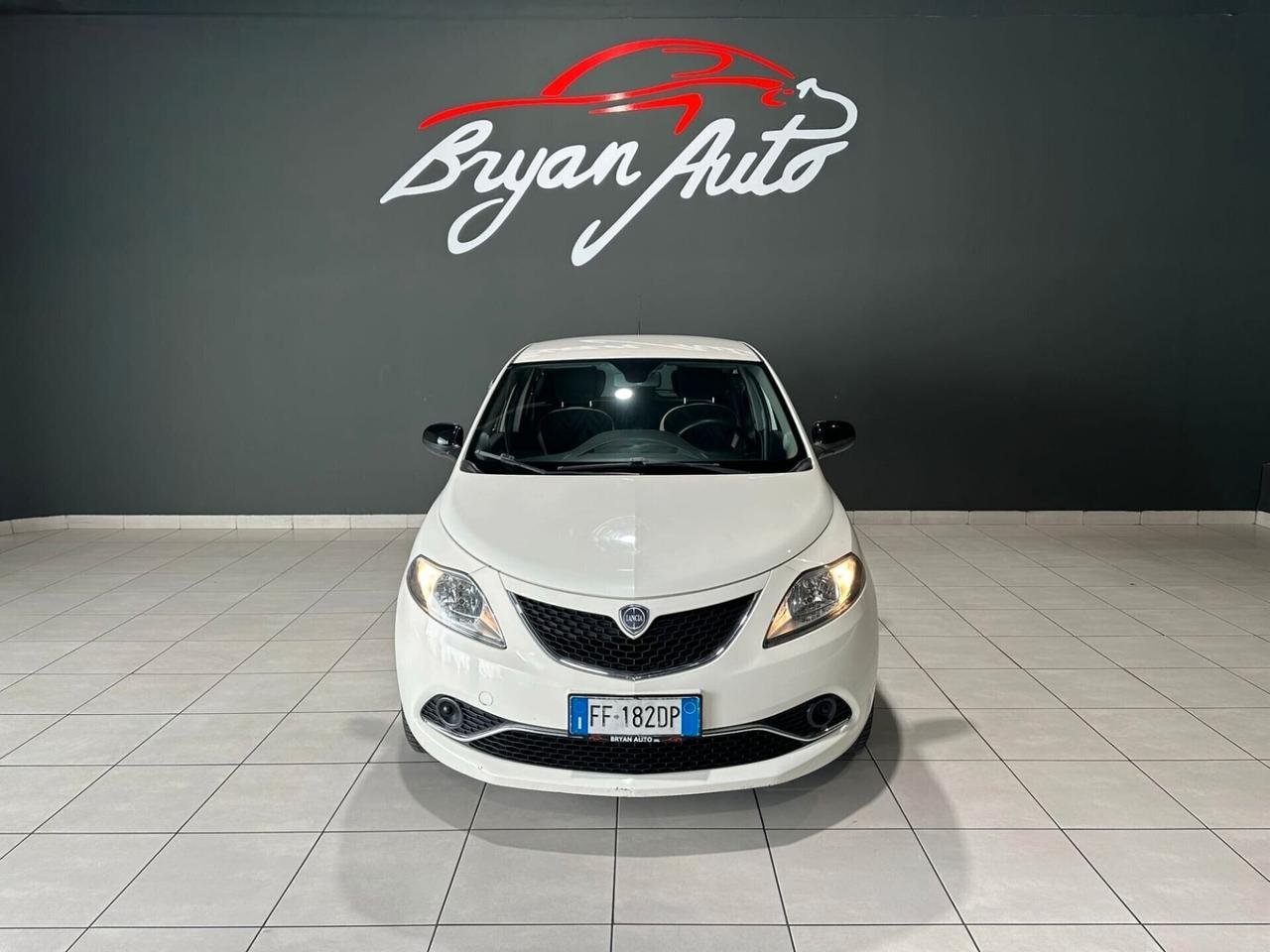 Lancia Ypsilon 1.2 69 CV 5 porte Gold (PER NEOPATENTATI)
