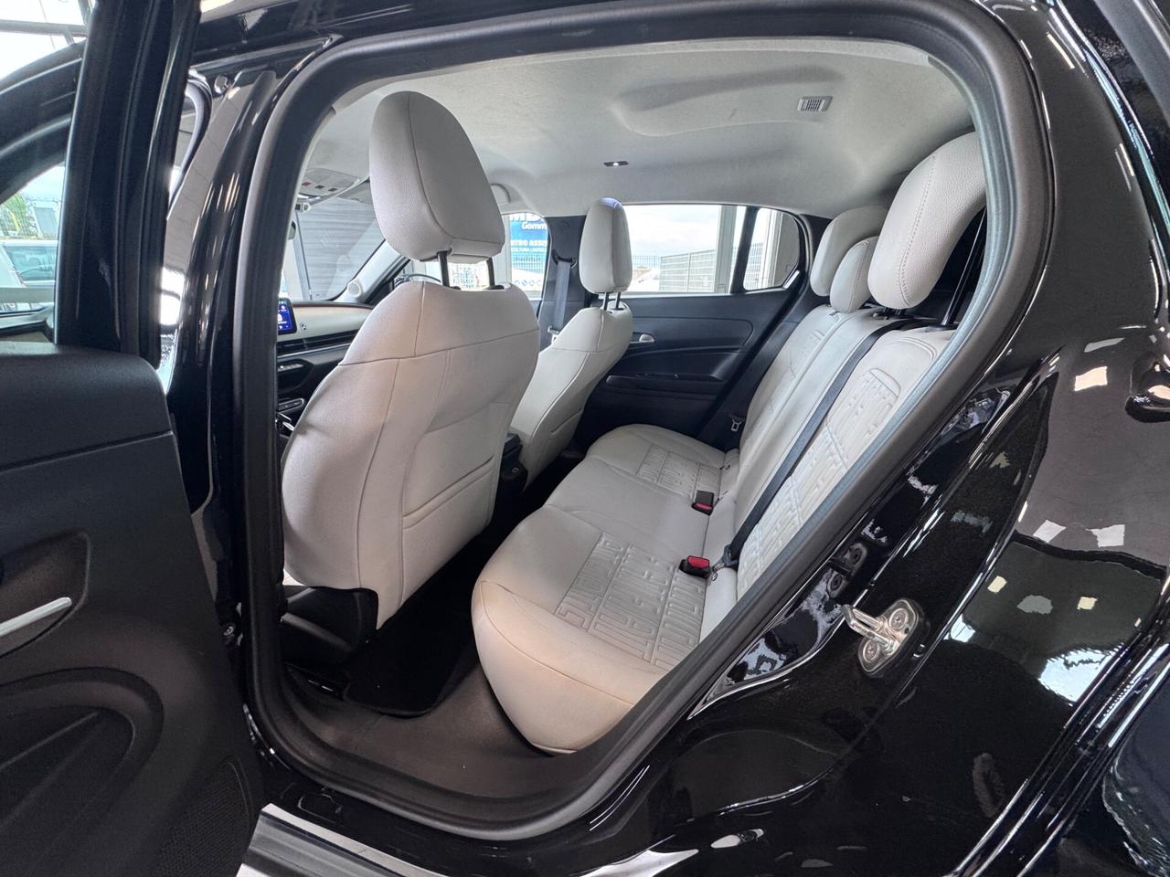 FIAT 600 HYBRID AUTOMATICA LA PRIMA MY2025