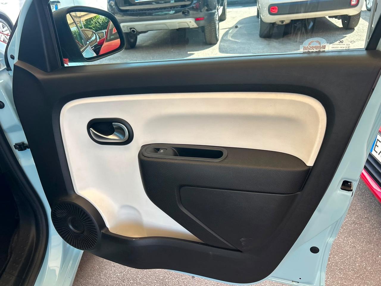 Renault Twingo TCe 90 CV GPL La Parisienne
