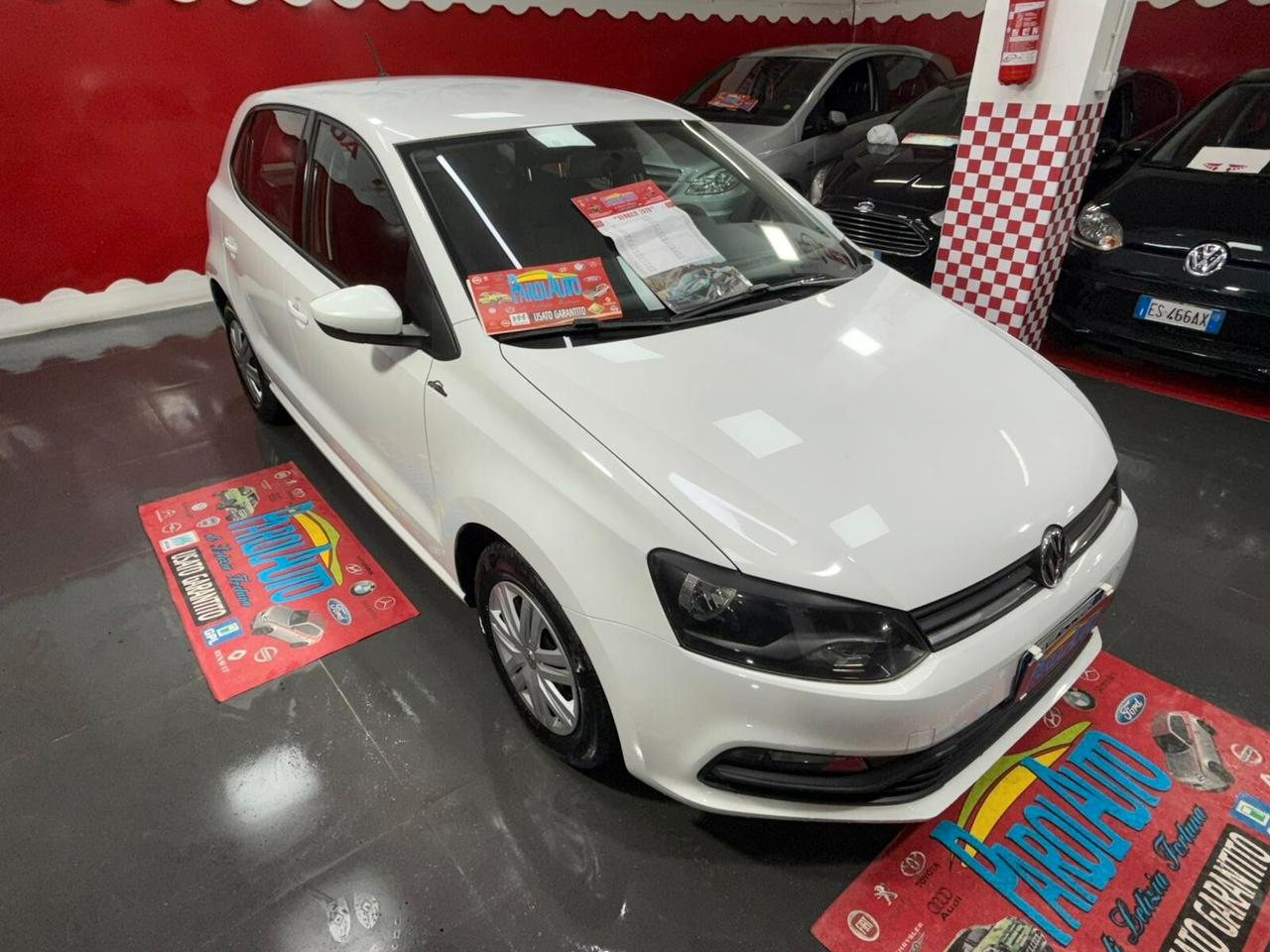 Volkswagen Polo 1.4 TDI 75cv Fresh - 2015