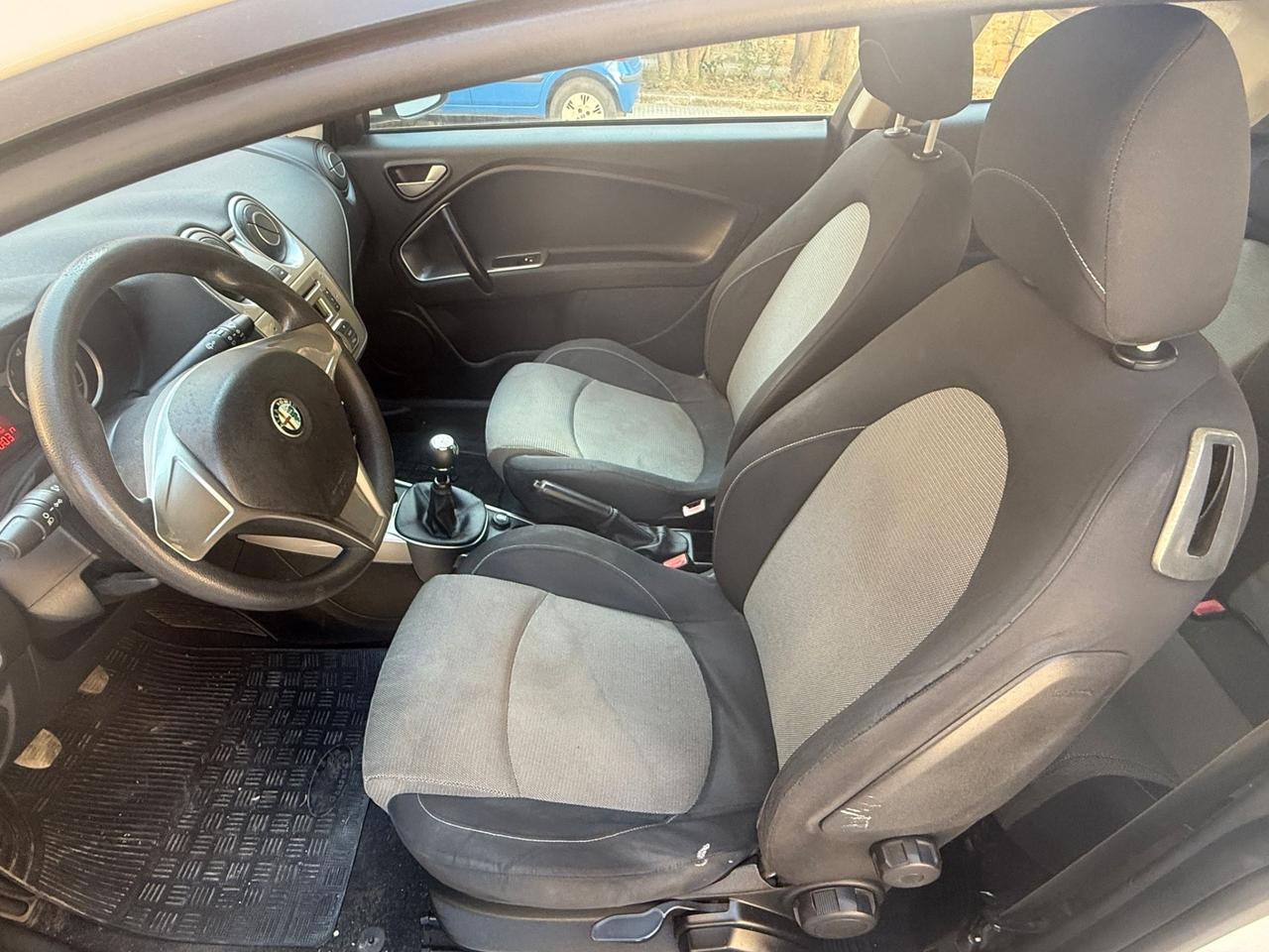 Alfa Romeo MiTo 1.3 JTDm-2 95 CV S&S Distinctive