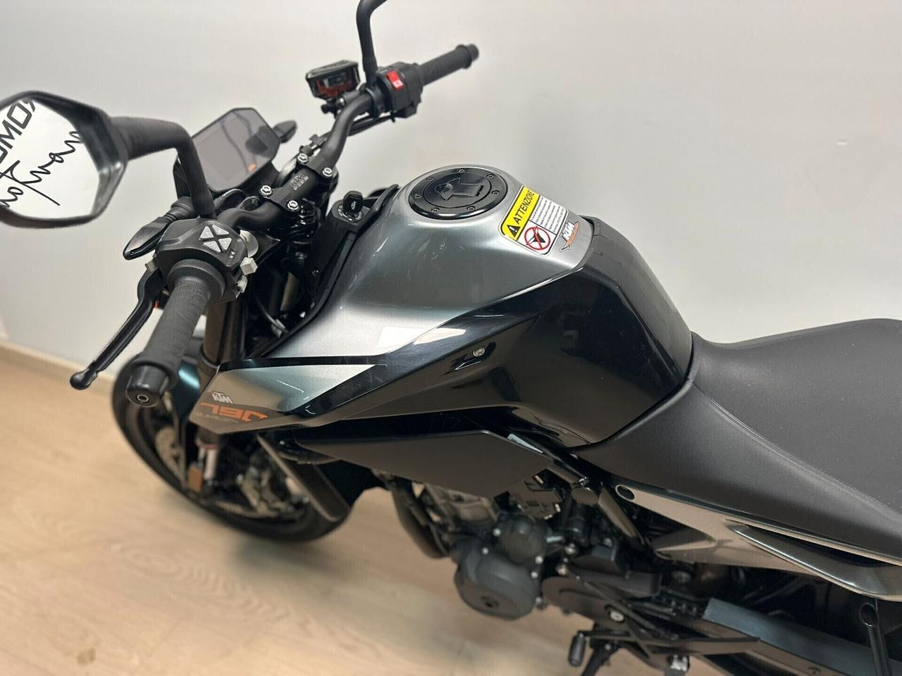 KTM DUKE 790 SCARICO MIVV DA 99€ AL MESE