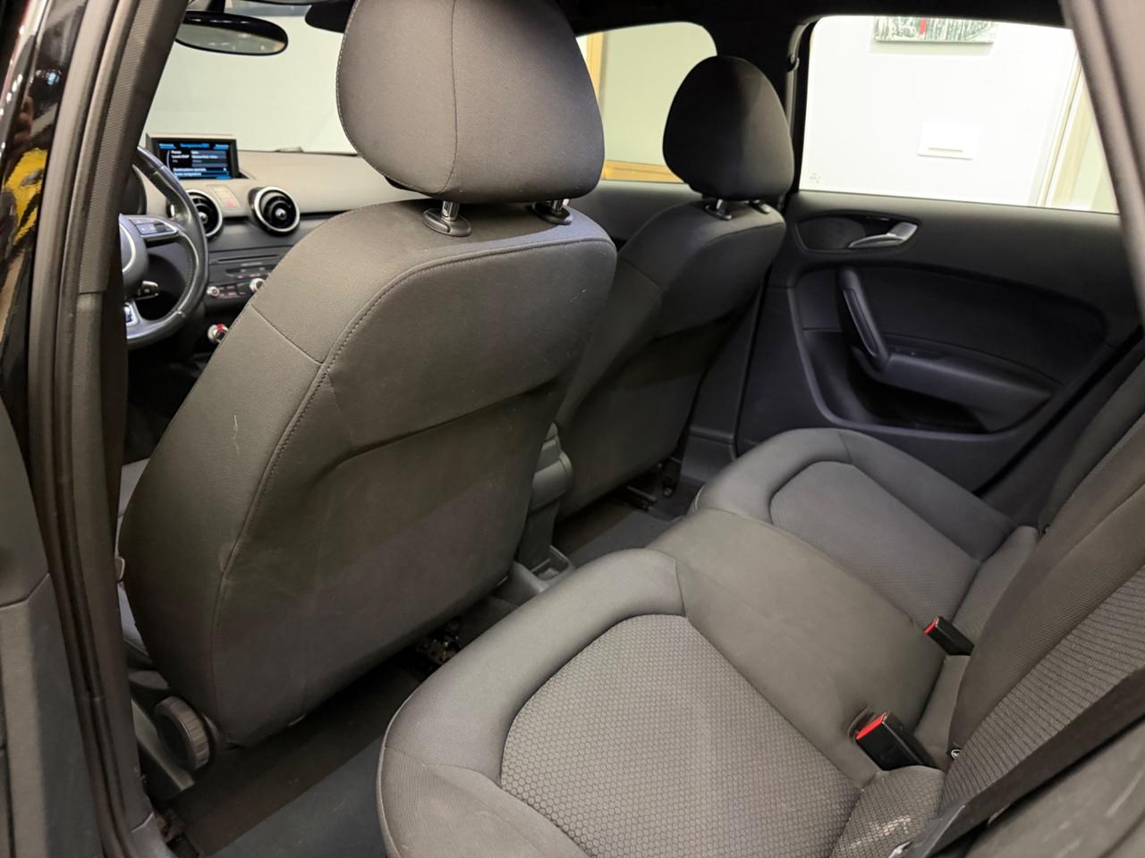 A1 1.6 TDI 90 CV S tronic Admired o.k. neopatentati