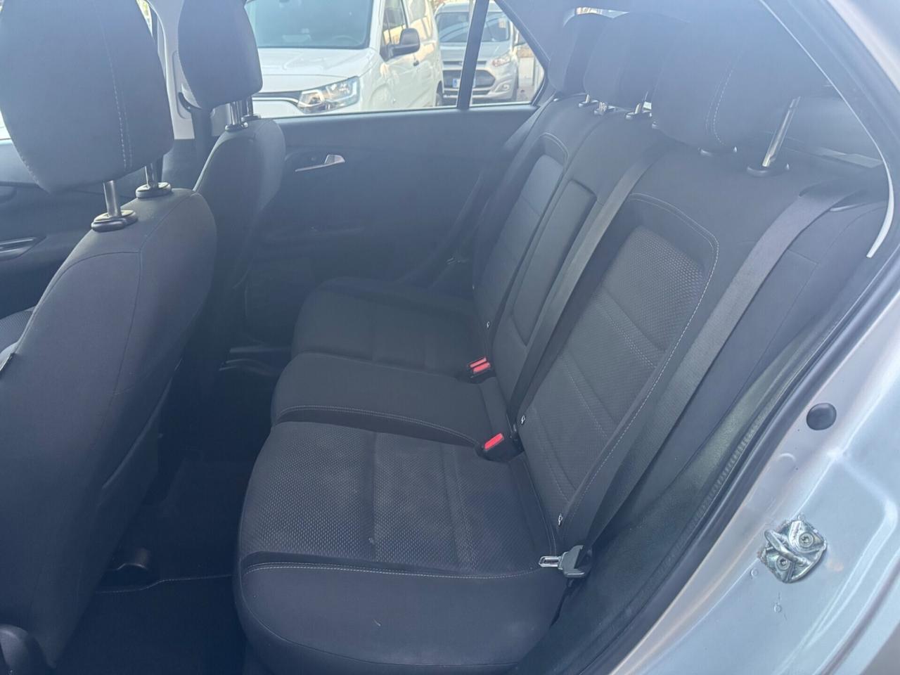 Fiat Tipo 1.6 Mjt SW Lounge Navi Retro Carplay