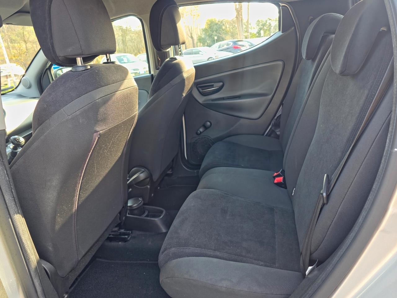 Lancia Ypsilon 1.2 69 CV 5 porte Elefantino 2015-E6 Manuale NEO