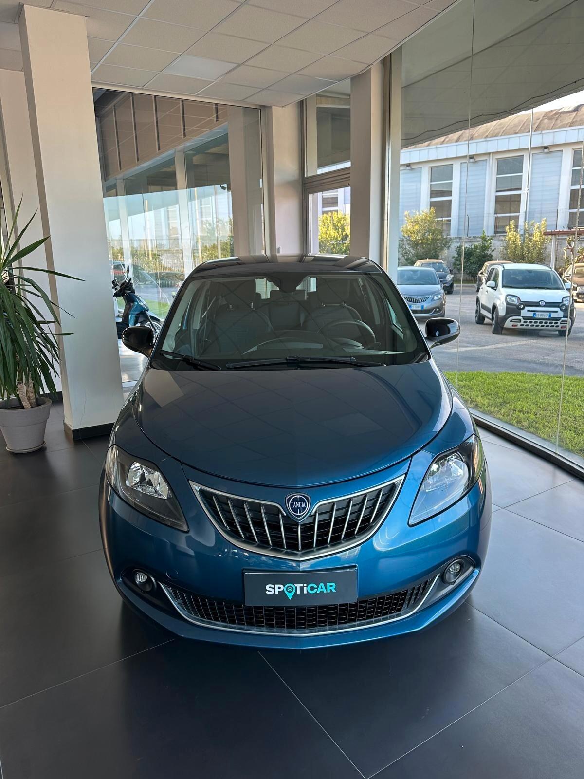 Lancia Ypsilon 1.0 FireFly 5 porte S&S Hybrid Platino