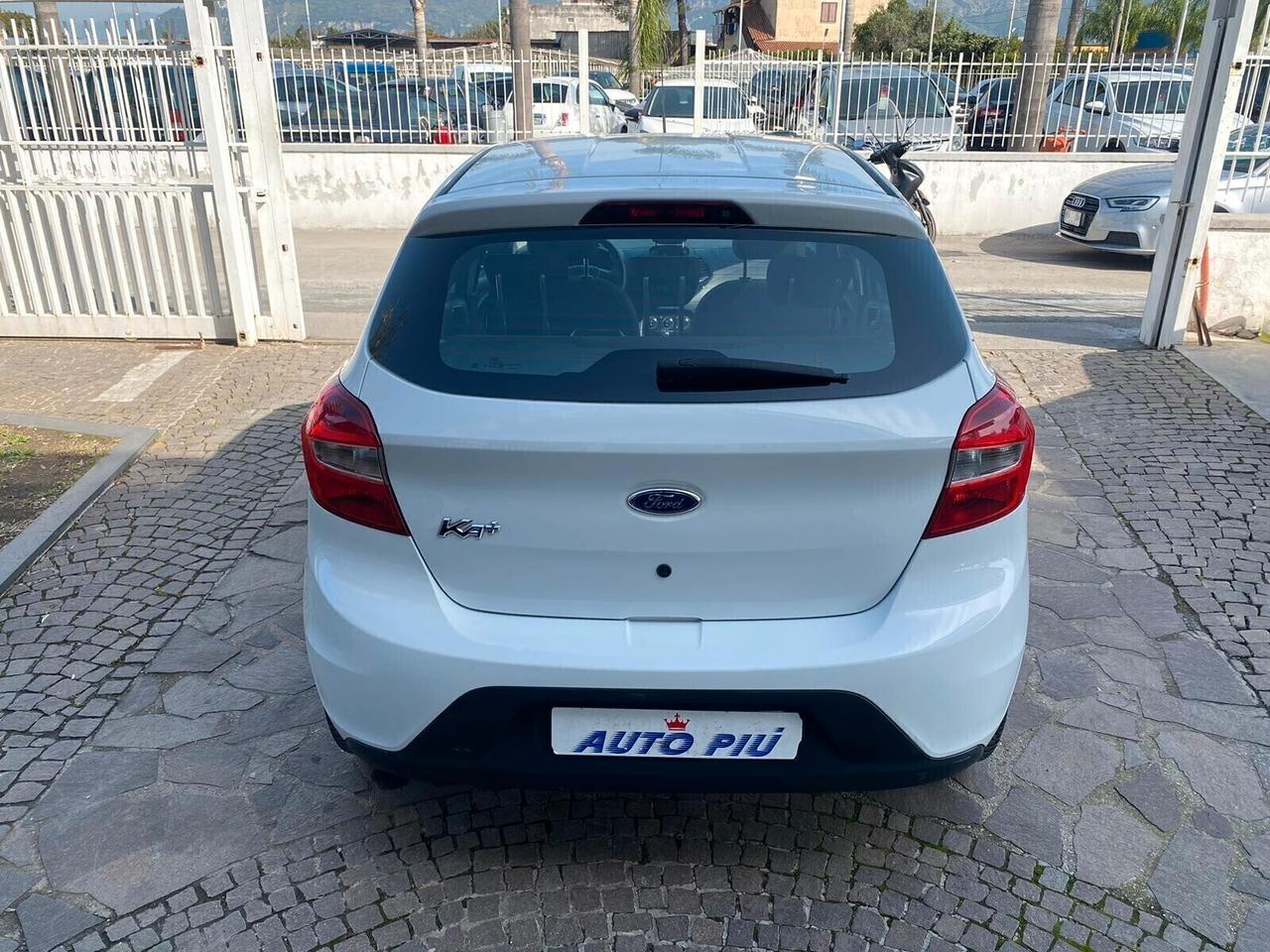 Ford Ka 70 CV 5 PORTE NEOPATENTATI