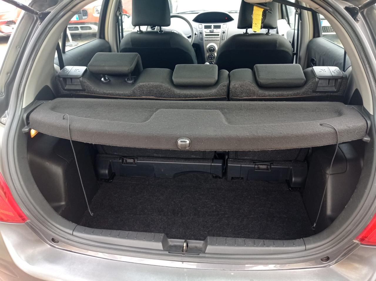 Toyota Yaris 1.0 5 porte Now(TRATTABILE