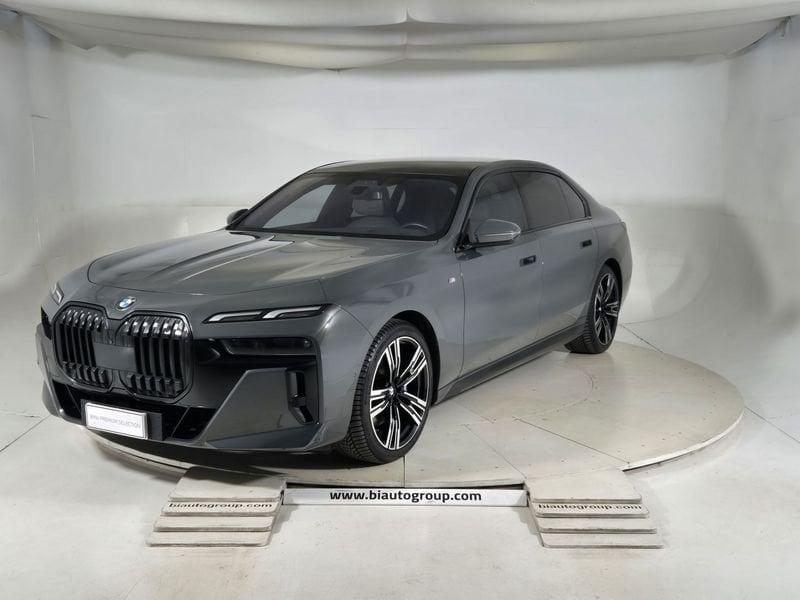 BMW Serie 7 G70 740d mhev xdrive MSport auto