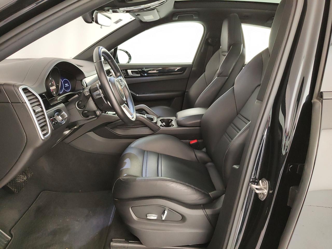 Porsche Cayenne Coupé 3.0 V6 E-Hybrid