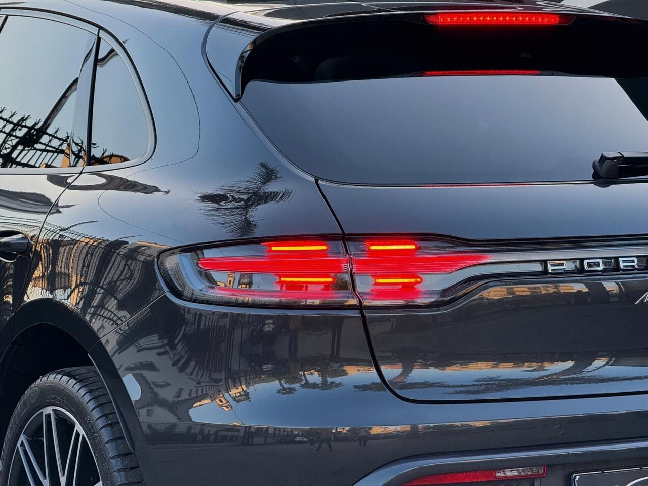 Porsche Macan 2.0 Turbo 265CV PDK TETTO PDLS PLUS