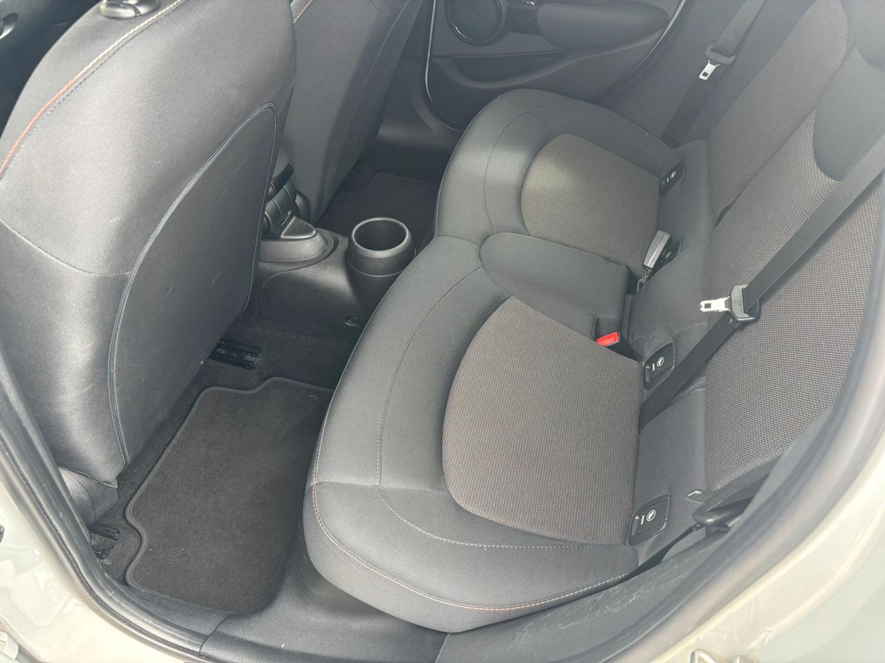 Mini 1.5 Cooper D Business XL