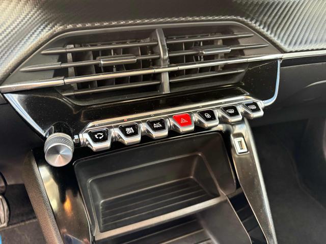 PEUGEOT 2008 BlueHDi 100 S&S NEW MODEL