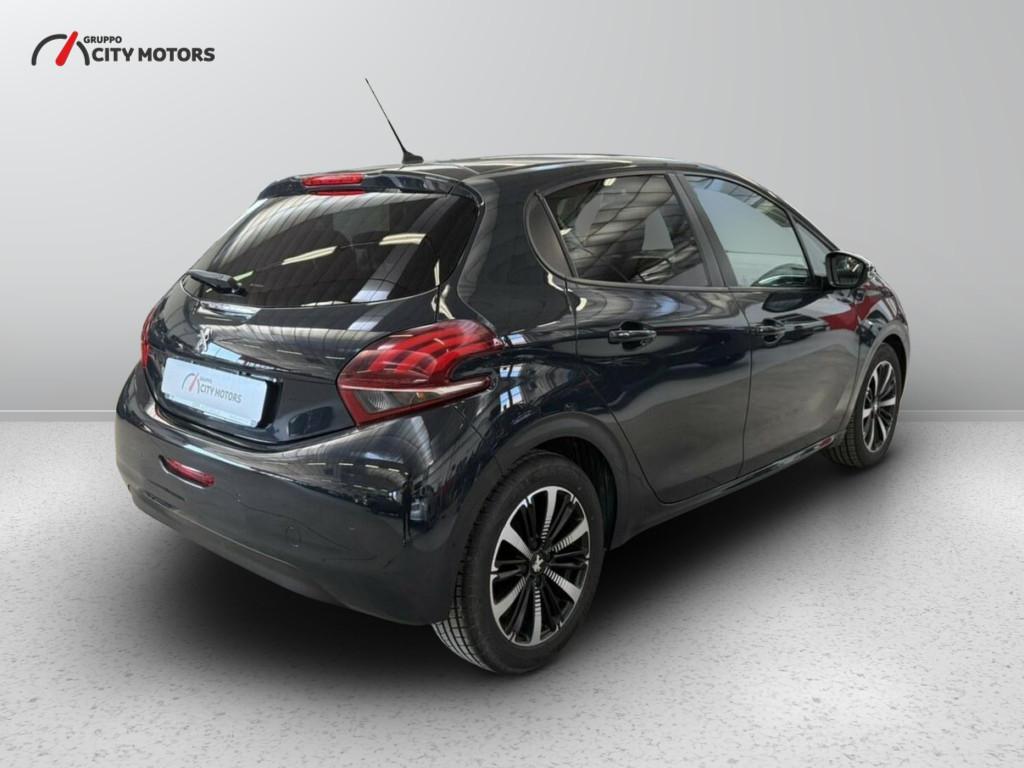 Peugeot 208 5 Porte 1.2 PureTech Signature
