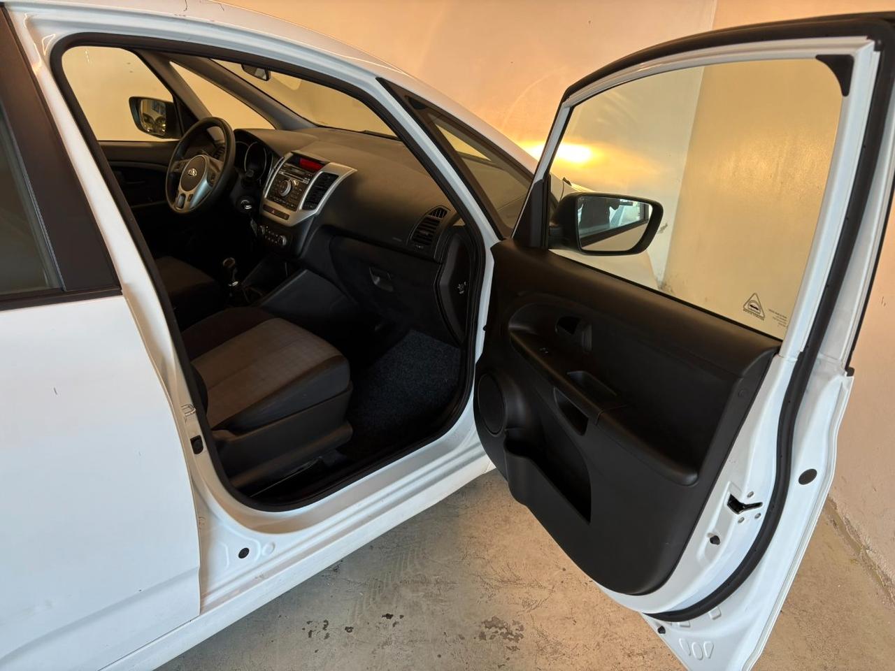 Kia Venga 1.4 cvvt Cool E6
