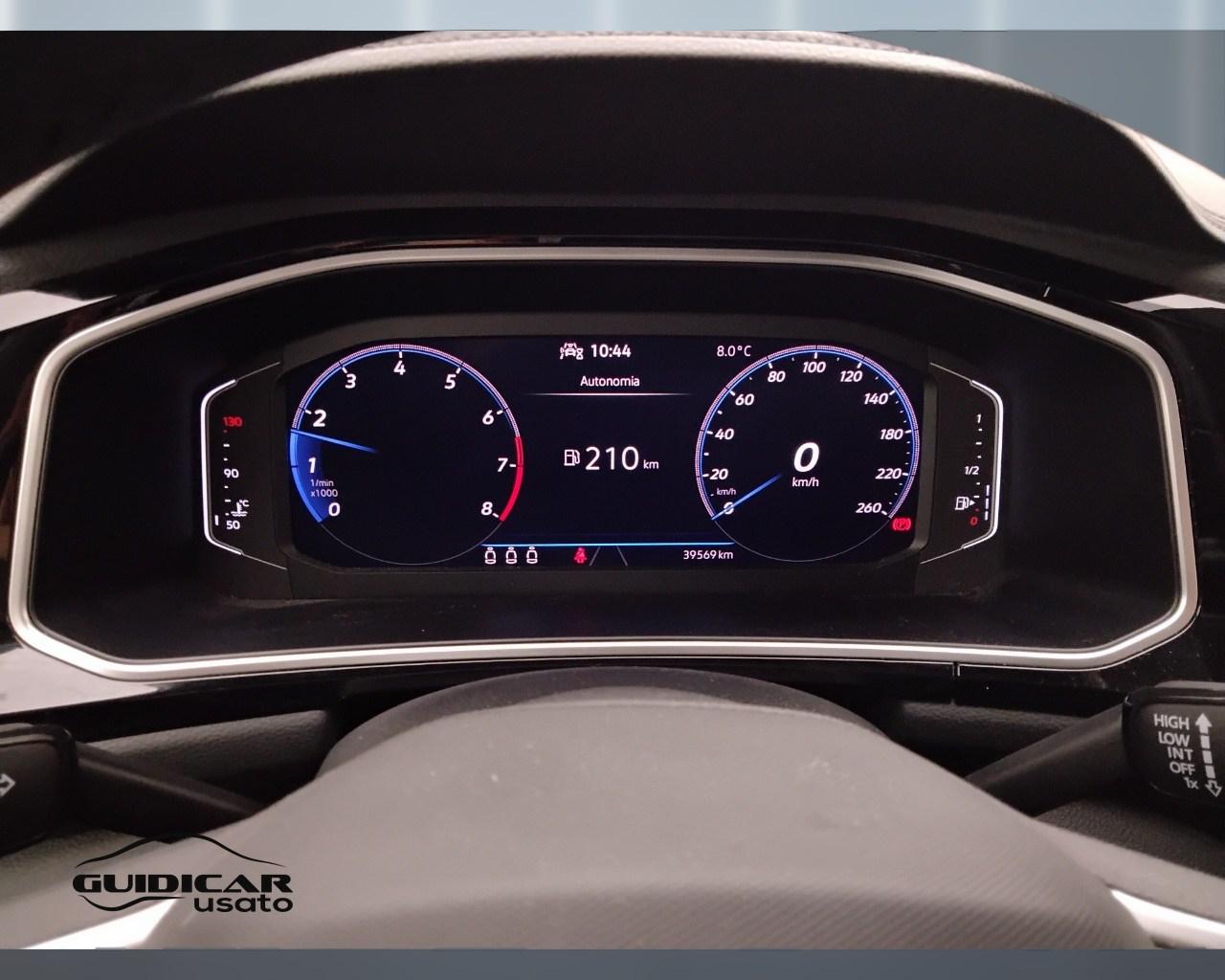 VOLKSWAGEN T-Roc 2022 - T-Roc 1.0 tsi R-Line 110cv