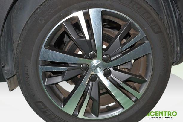 PEUGEOT 3008 - 1.5 Blue-Hdi Allure pack
