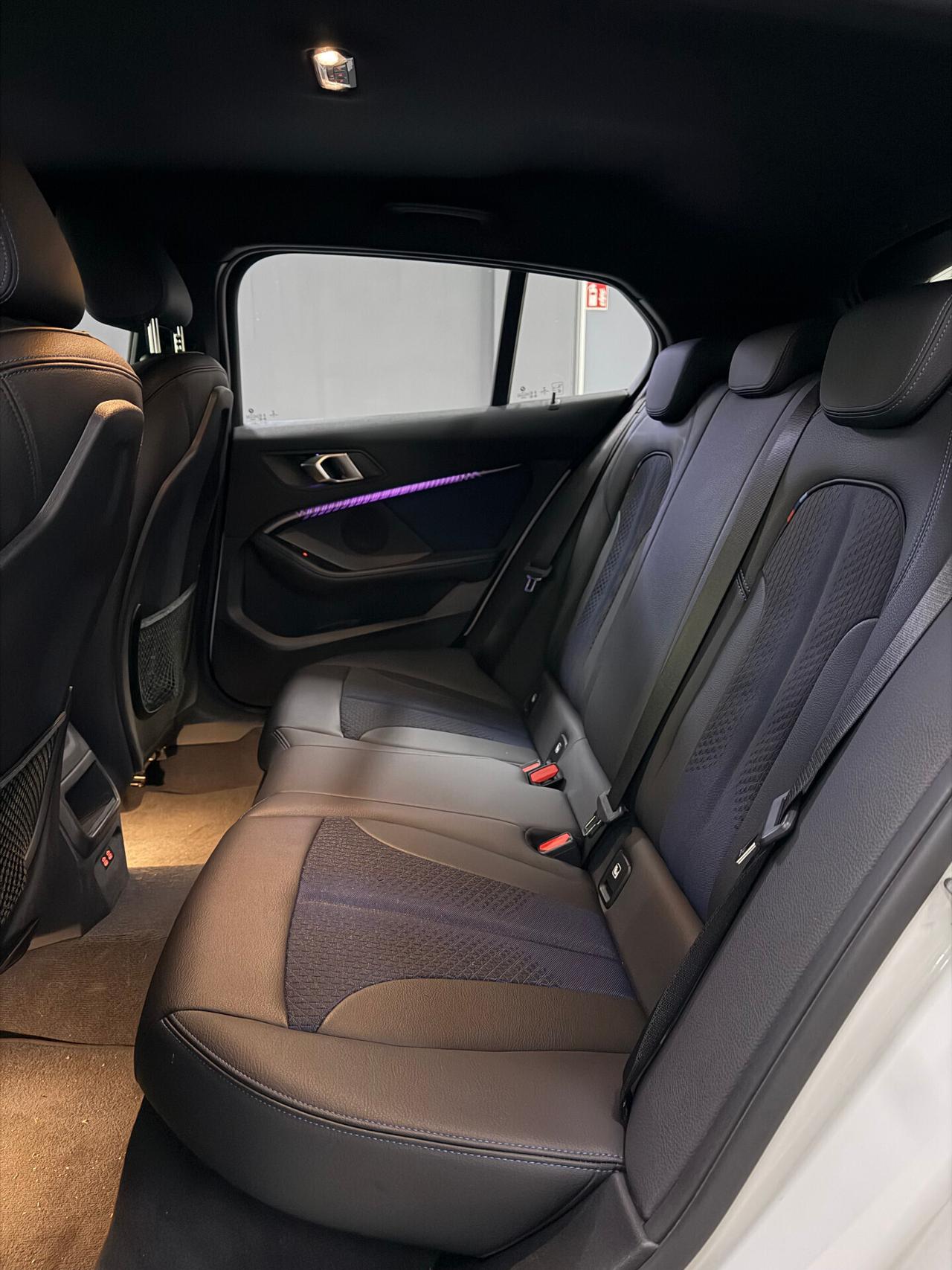 Bmw 116d 5p. Business Advantage - PASSAGGIO INCLUSO