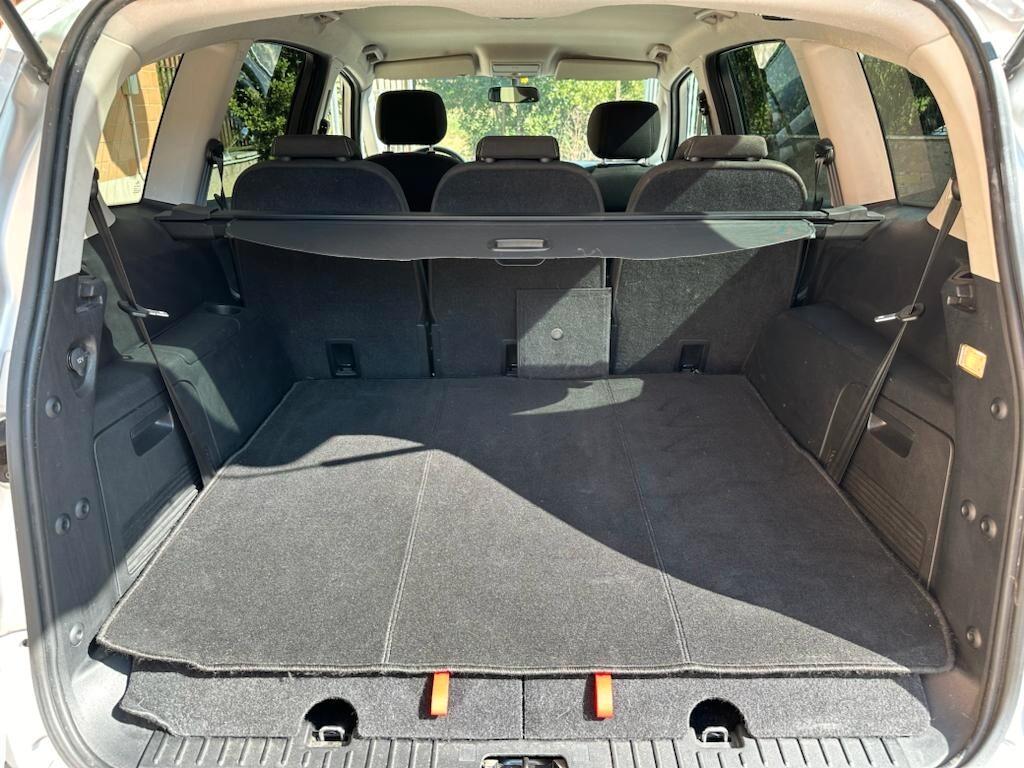 Ford S-Max 2.0 TDCi 140CV Powershift Nav Edition