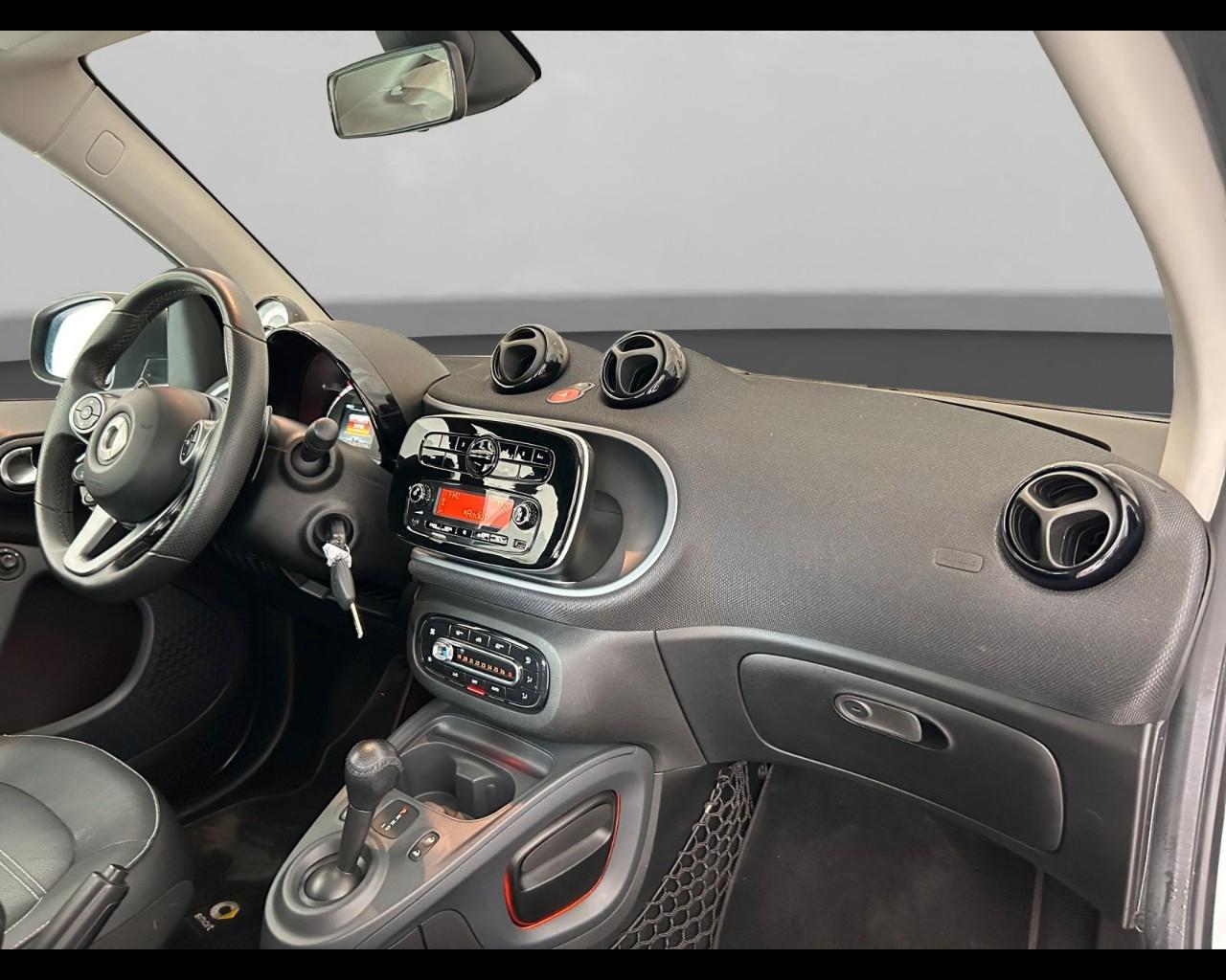 SMART SMART FORTWO 2019 BENZINA - FORTWO 0.9 TURBO PRIME CABRIO TWINNAMIC MY19