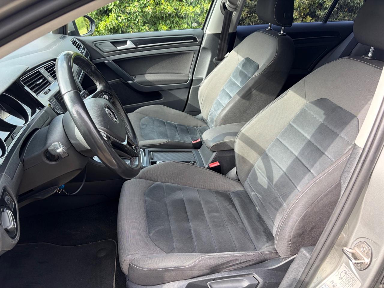 Volkswagen Golf 1.4 TGI DSG