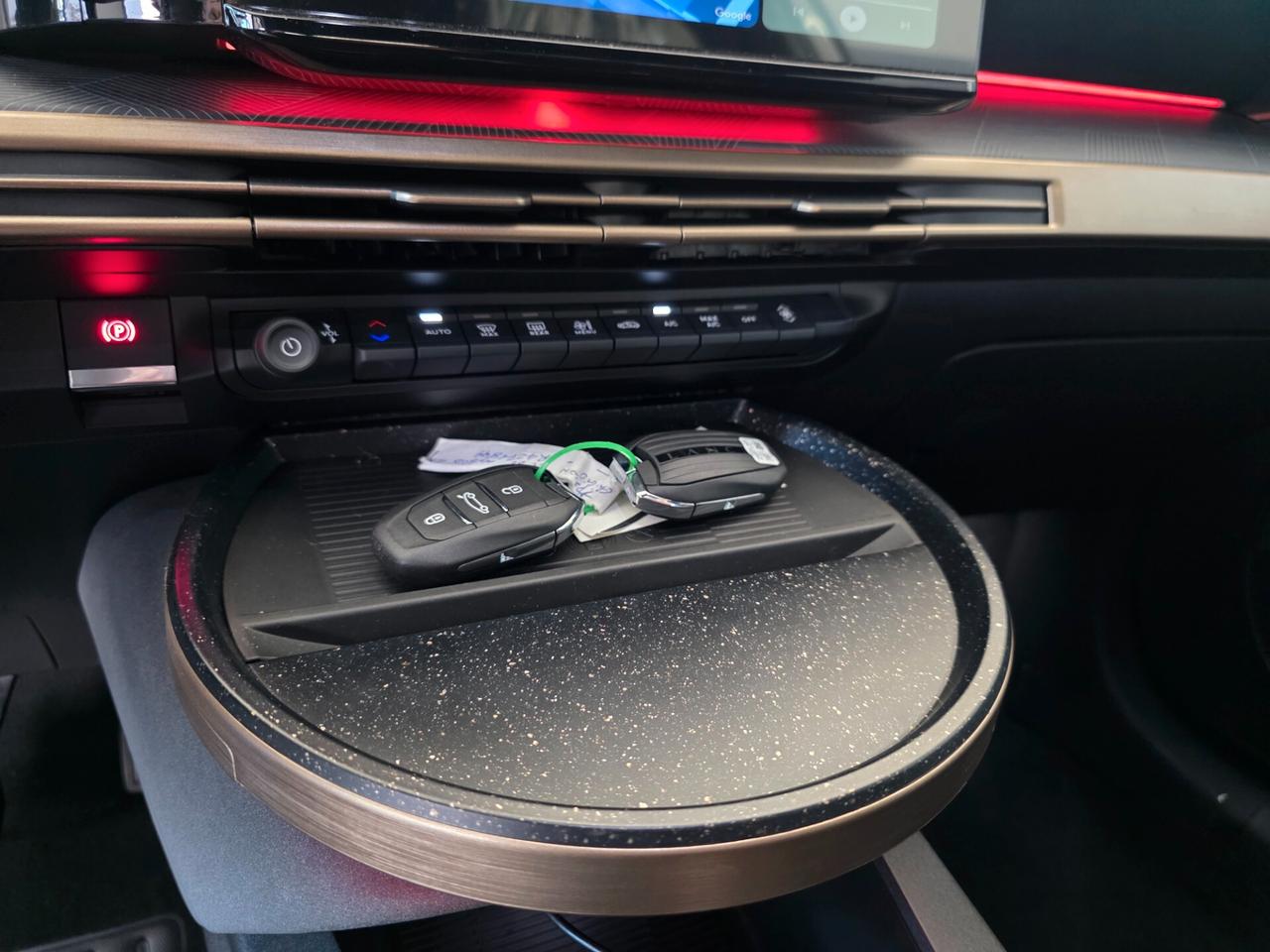 NUOVA Lancia Ypsilon Hybrid e-DCT