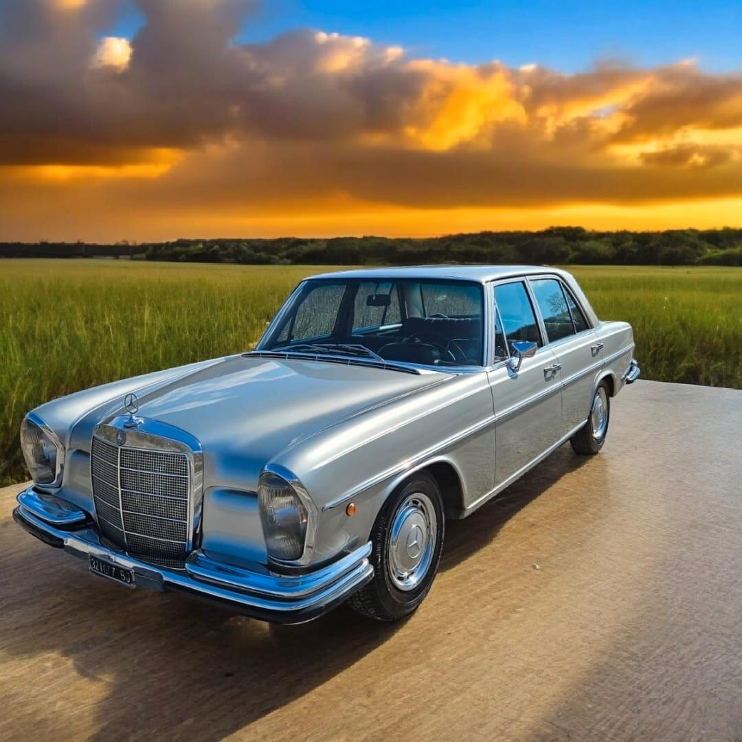 Mercedes Benz 250 SE