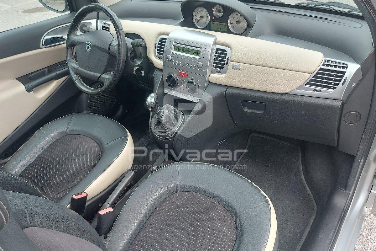 LANCIA Ypsilon 1.2 69 CV Platino