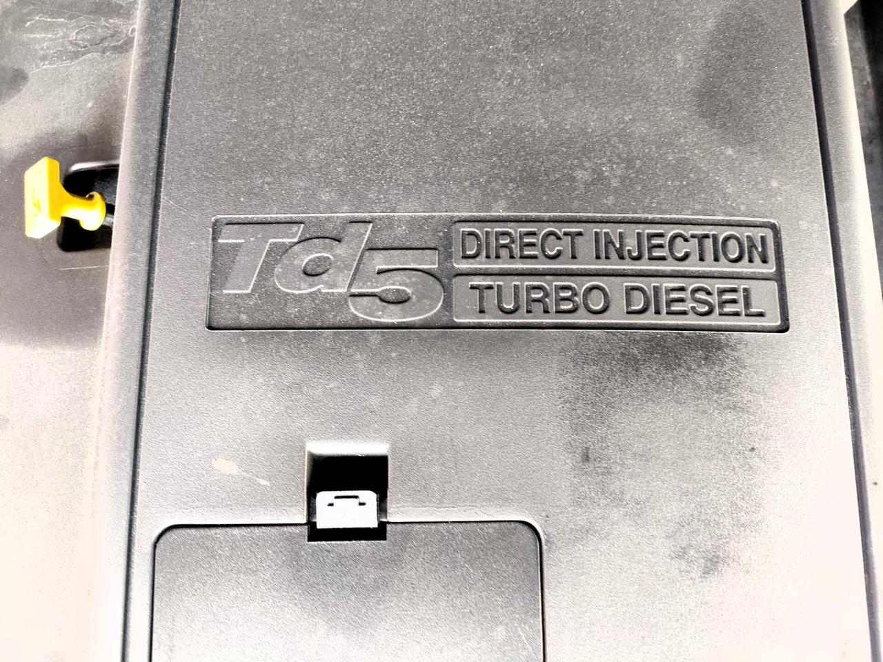 Land Rover Discovery 2.5 Td5 5p ASI e Gancio