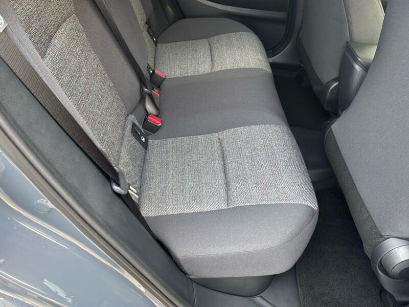 Toyota C-HR C-HR 2.0 hev Trend fwd e-cvt