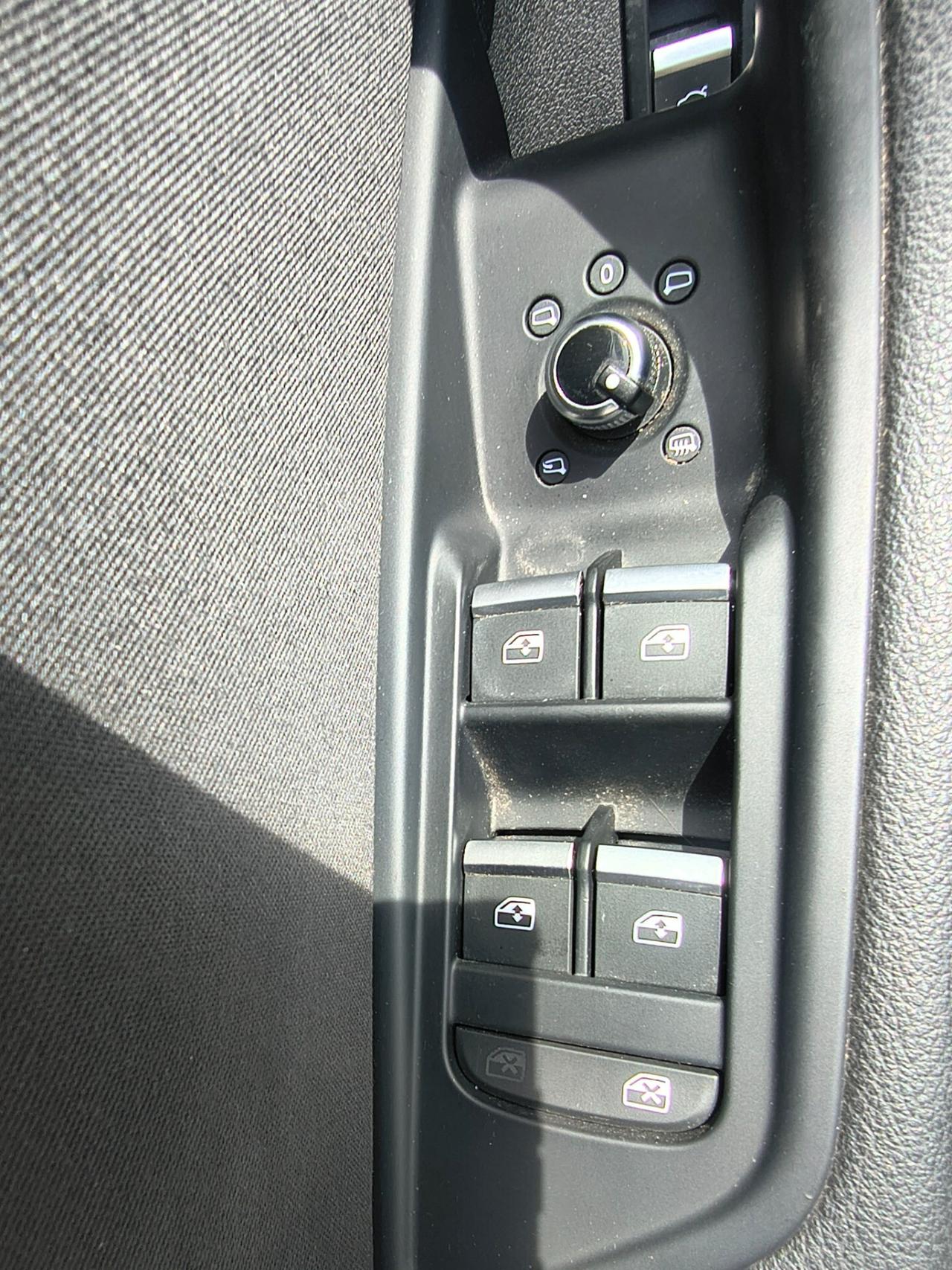 AUDI A4 AVANT 40 TDI S TRONIC 108.000 KM