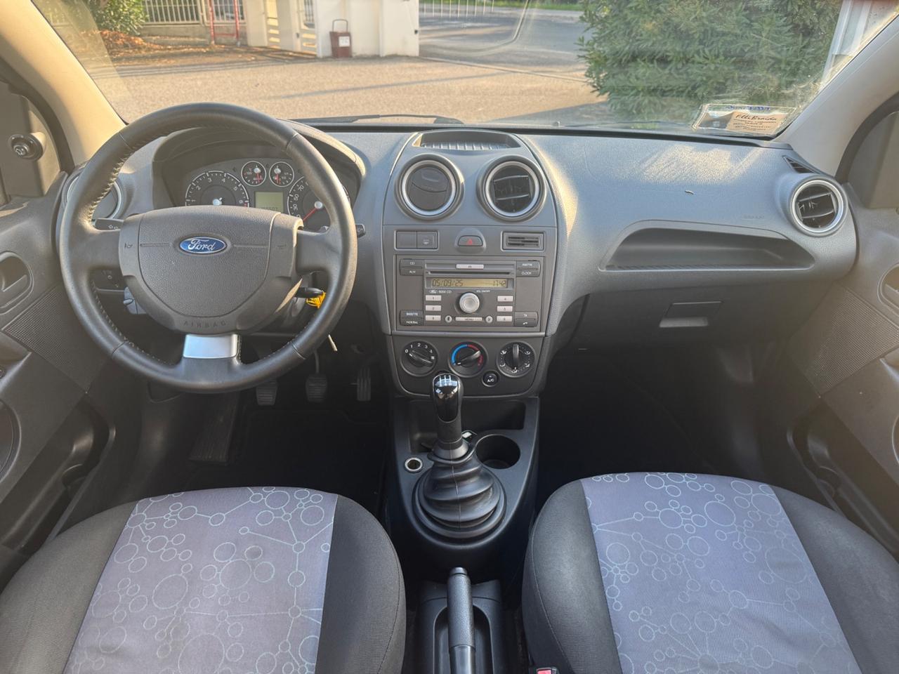 Ford Fiesta 1.2 16V 5p. Ghia 2007