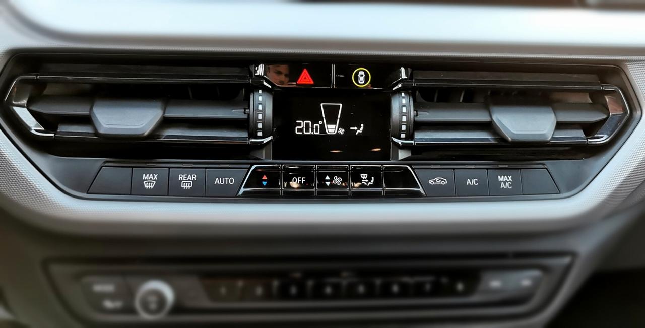 Bmw 118 118i 5p. Luxury