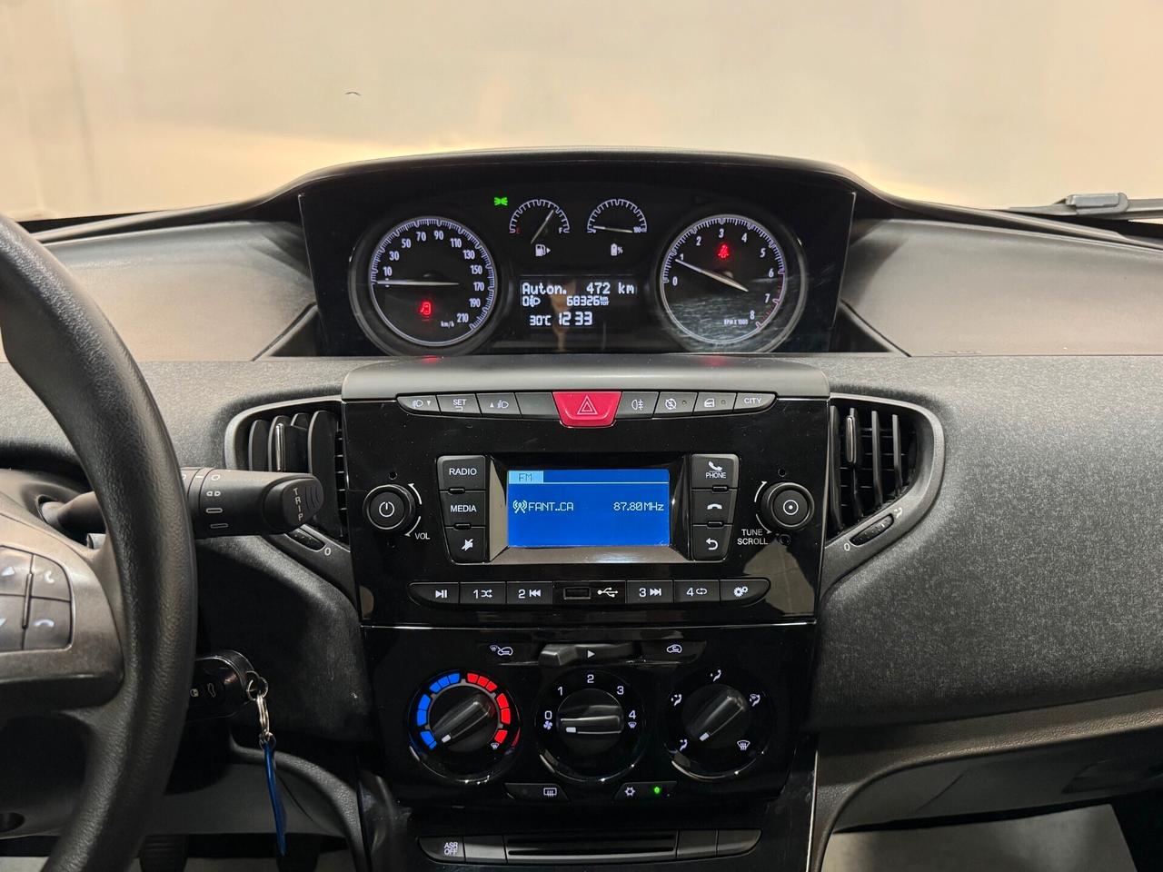 Lancia Ypsilon 1.0 FireFly 5 porte S&S Hybrid Ecochic Gold