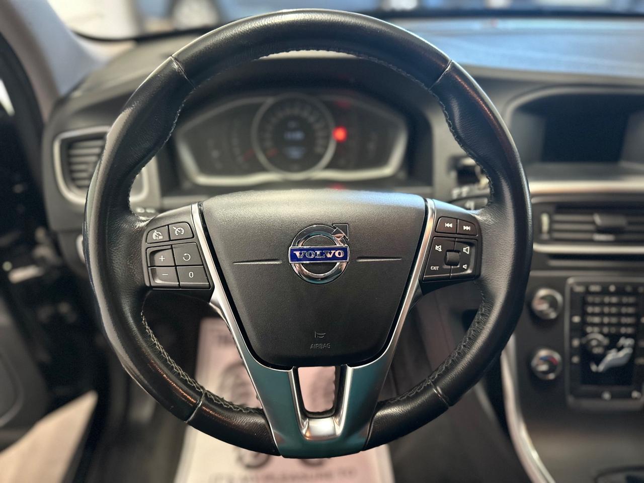 Volvo V60 D2 Momentum EURO 6