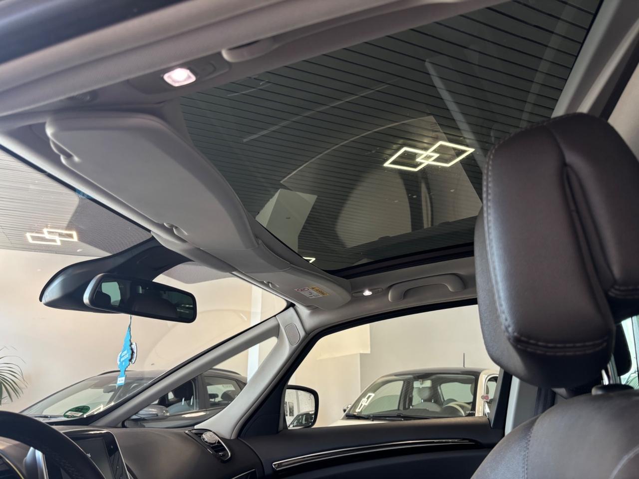Renault Espace dCi 160CV EDC Energy Initiale Paris 4Control