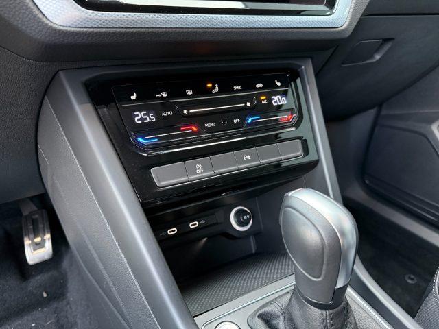 VOLKSWAGEN Touran 1.5 TSI GOAL Navi ACC Keyless TravelAssist