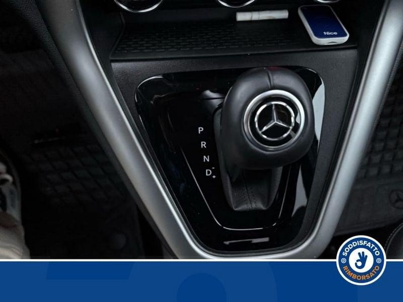 Mercedes-Benz Classe T 180 d AT