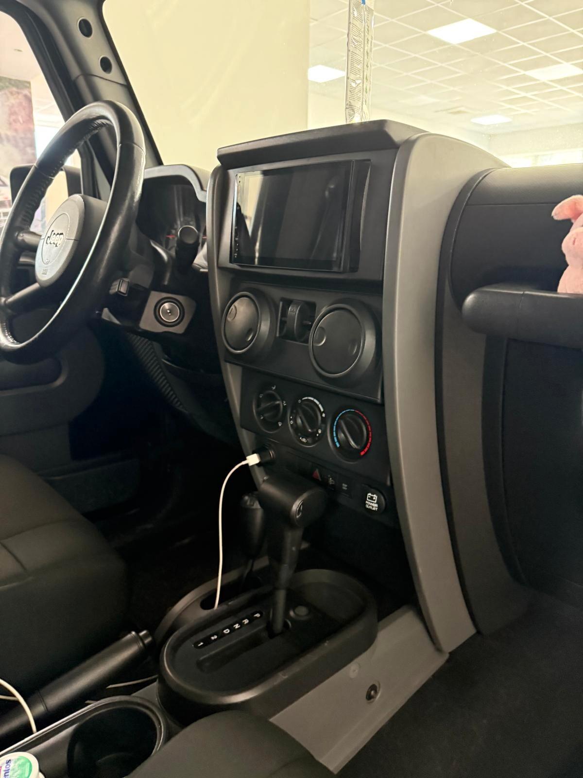 Jeep Wrangler Unlimited 2.8 CRD Sport Auto
