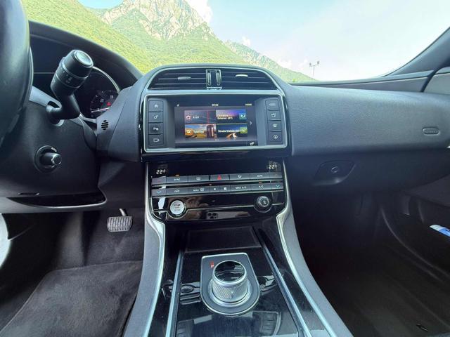 JAGUAR XE 2.0 D 163 CV aut. R-Sport